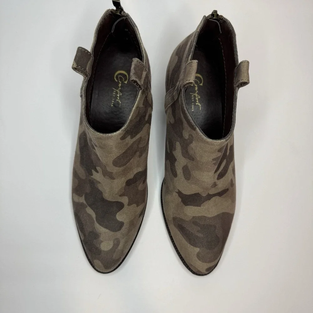 Comfort est 1946 Camo Print‎ Western Ankle Bootie women's size 8